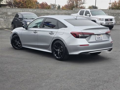 Used 2025 Honda Civic Sport image 6