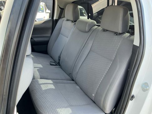 Used 2022 Toyota Tacoma SR5 RWD image 16