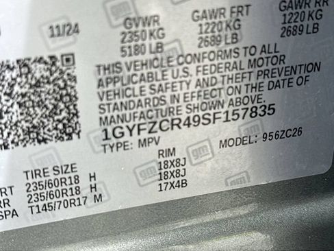 Certified 2025 Cadillac XT4 Premium Luxury FWD image 33