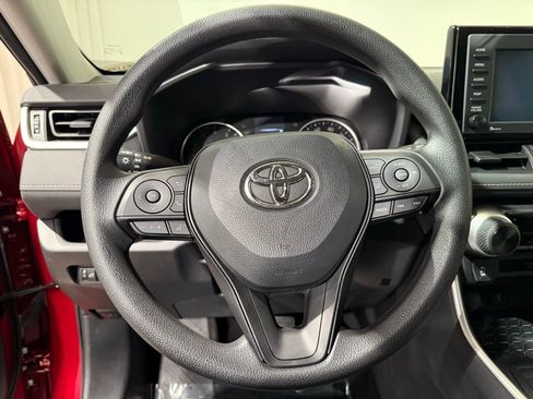 Certified 2022 Toyota RAV4 LE AWD/4WD image 22