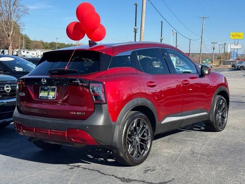 Certified 2025 Nissan Kicks SR w/ SR Premium Package image 3