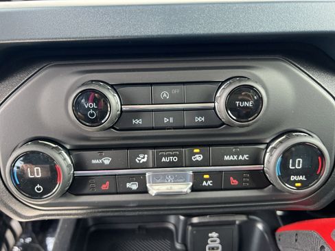 New 2026 Ford Bronco Heritage Edition AWD/4WD image 29