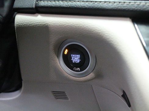 Used 2022 Chrysler Pacifica Limited image 14