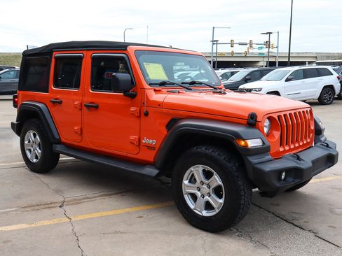 Used 2018 Jeep Wrangler Unlimited Sport S image 4