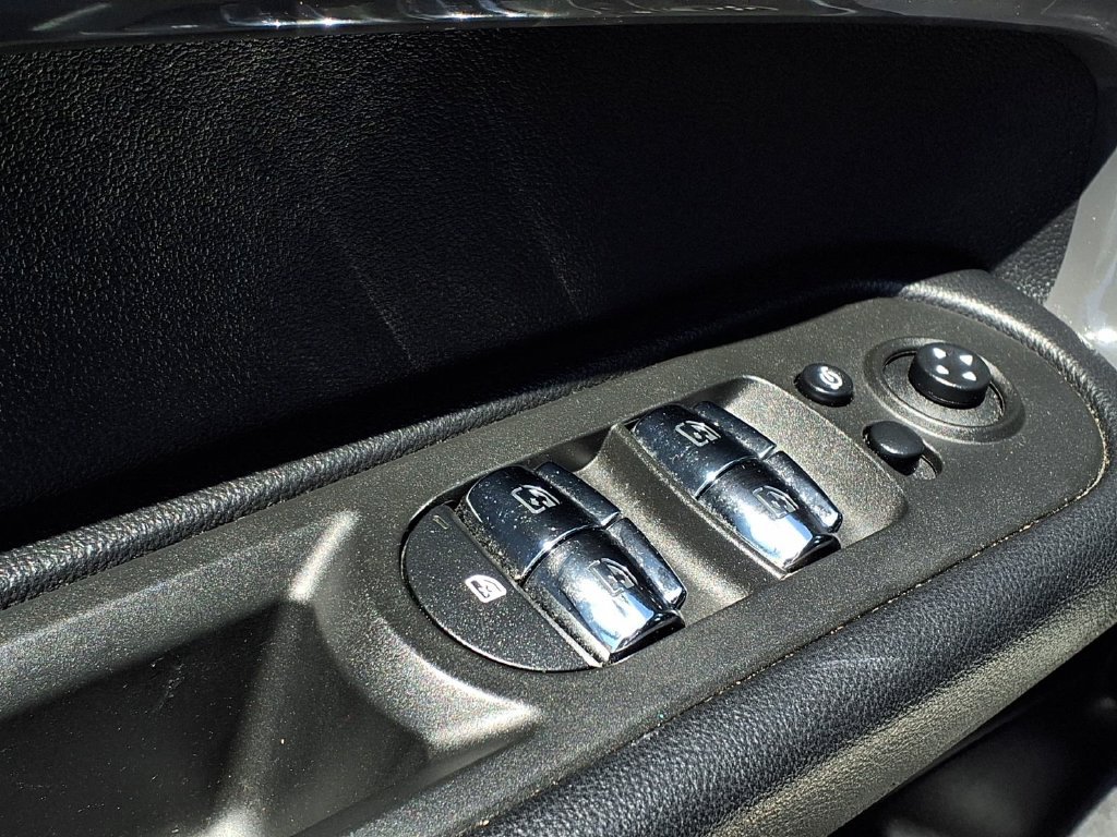 Used 2018 MINI Cooper Countryman S FWD image 20