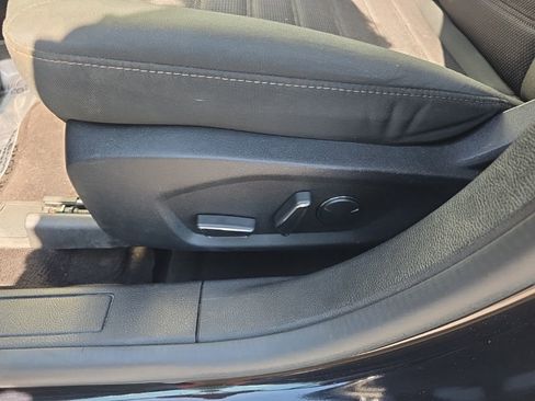 Used 2020 Ford Fusion SE FWD image 13