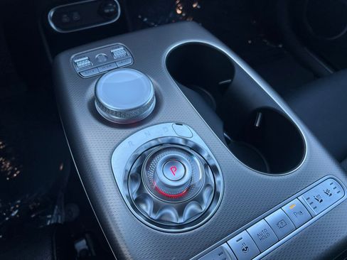 Used 2023 Genesis GV60 Advanced image 34