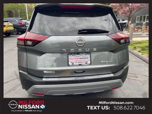 Certified 2023 Nissan Rogue SV w/ SV Premium B Package AWD/4WD image 4