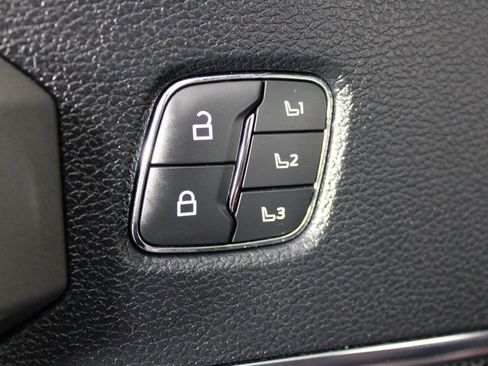 Used 2020 Ford F350 Platinum AWD/4WD image 18