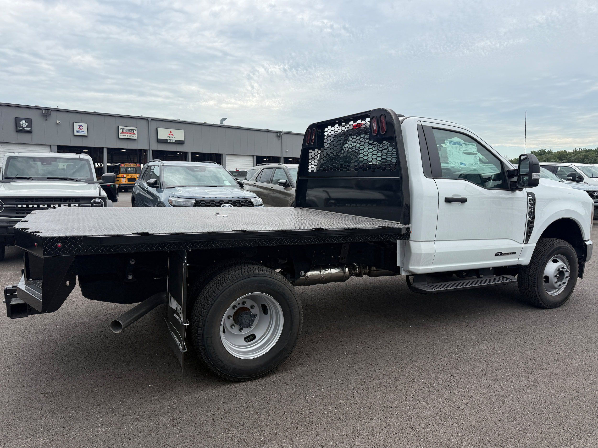 New 2025 Ford F350 XL w/ XL Chrome Package AWD/4WD image 10