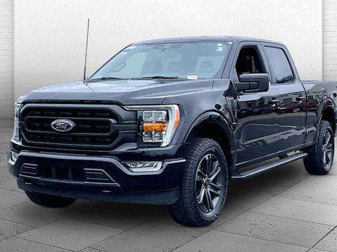 Used 2022 Ford F150 XLT w/ Equipment Group 302A High image 12