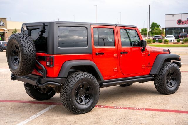 Used 2017 Jeep Wrangler Unlimited Rubicon w/ Connectivity Group AWD/4WD image 6