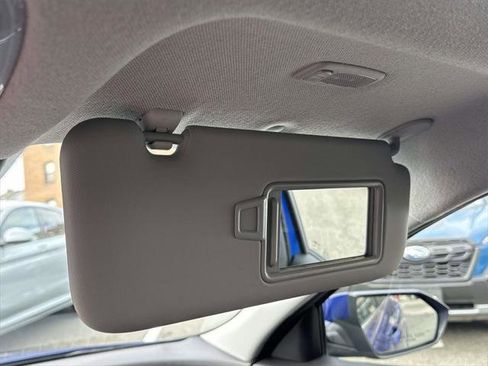 Certified 2025 Hyundai Elantra SEL image 32