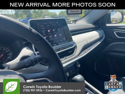Used 2022 Jeep Compass Latitude AWD/4WD image 11