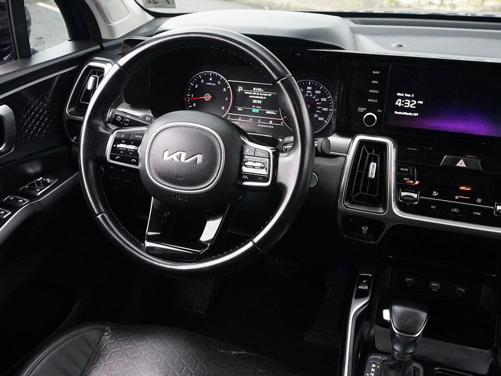 Used 2022 Kia Sorento S FWD image 38
