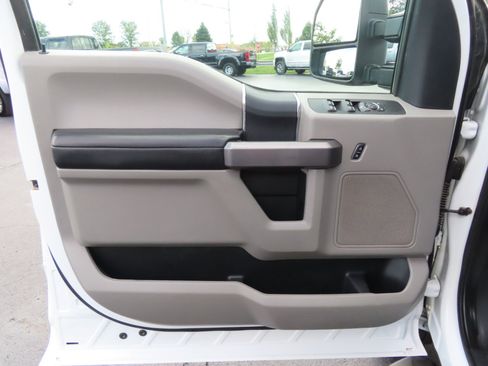 Used 2019 Ford F250 XLT image 27