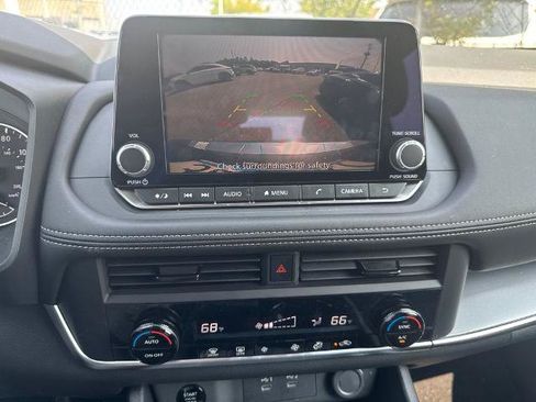 Certified 2026 Nissan Rogue SV FWD image 10