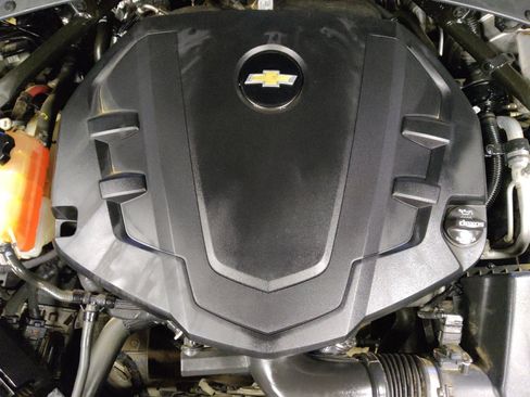 Used 2017 Chevrolet Camaro LT RWD image 30