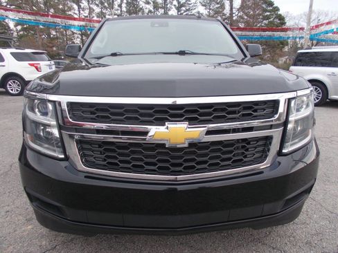 Used 2015 Chevrolet Tahoe LT image 2