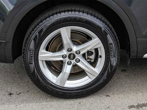 Used 2023 Audi Q5 2.0T Premium w/ Convenience Package image 10