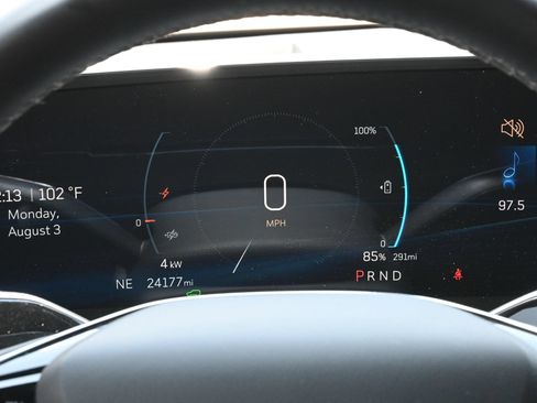 Used 2024 Cadillac Lyriq Tech RWD image 12