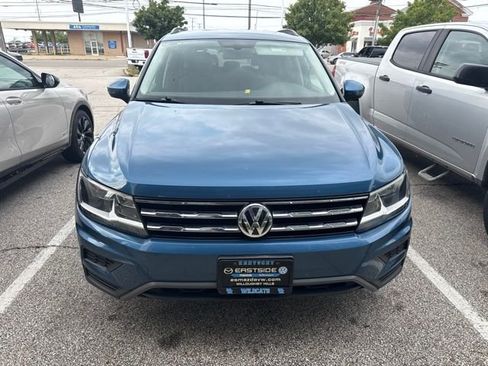 Used 2020 Volkswagen Tiguan SE FWD image 3