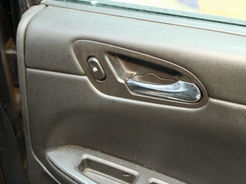 Used 2008 Chevrolet Impala LT w/ Luxury Edition Package image 10