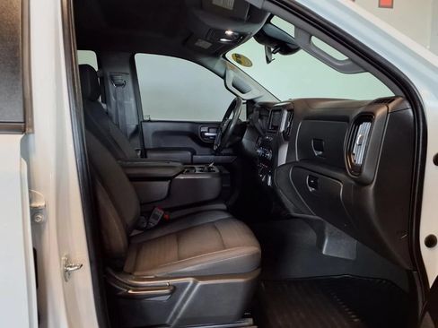 Used 2023 Chevrolet Silverado 1500 Custom AWD/4WD image 11