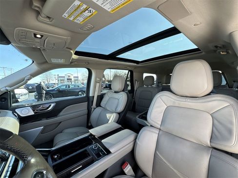 Used 2024 Lincoln Navigator Reserve w/ Equipment Group 201A image 22