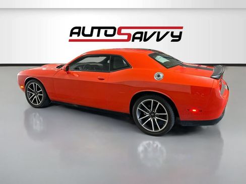 Used 2023 Dodge Challenger R/T RWD image 4