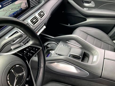 Certified 2025 Mercedes-Benz GLE 450 4MATIC image 12
