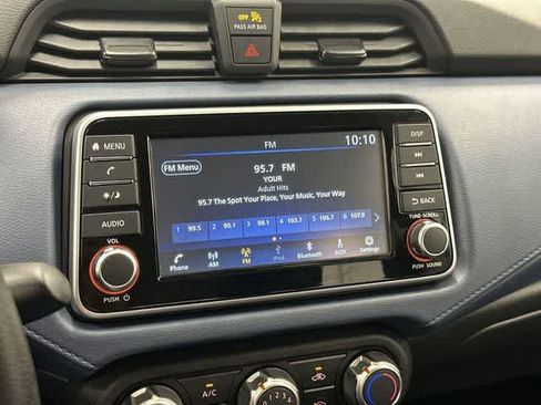 Used 2025 Nissan Versa SV FWD image 21