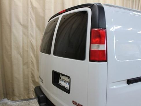 Used 2014 GMC Savana 3500 image 5