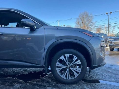 Used 2023 Nissan Rogue SV image 25