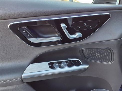 Used 2025 Mercedes-Benz GLC 300 GLC 300 image 13