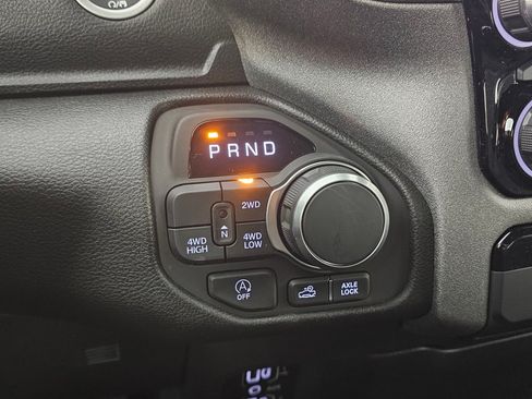 New 2026 RAM 1500 Warlock AWD/4WD image 32