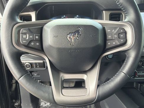 Certified 2025 Ford Bronco Outer Banks AWD/4WD image 30
