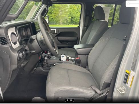 Used 2024 Jeep Wrangler Unlimited Sport AWD/4WD image 9