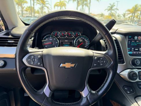 Used 2018 Chevrolet Tahoe Premier RWD image 12
