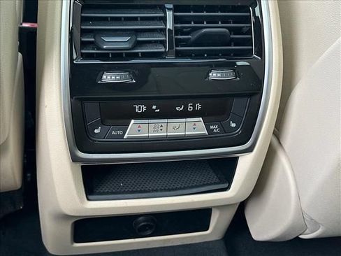 Used 2022 BMW X5 xDrive40i w/ Climate Comfort Package AWD/4WD image 15
