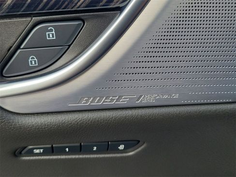 Used 2025 Cadillac XT6 Premium Luxury w/ Technology Package image 24