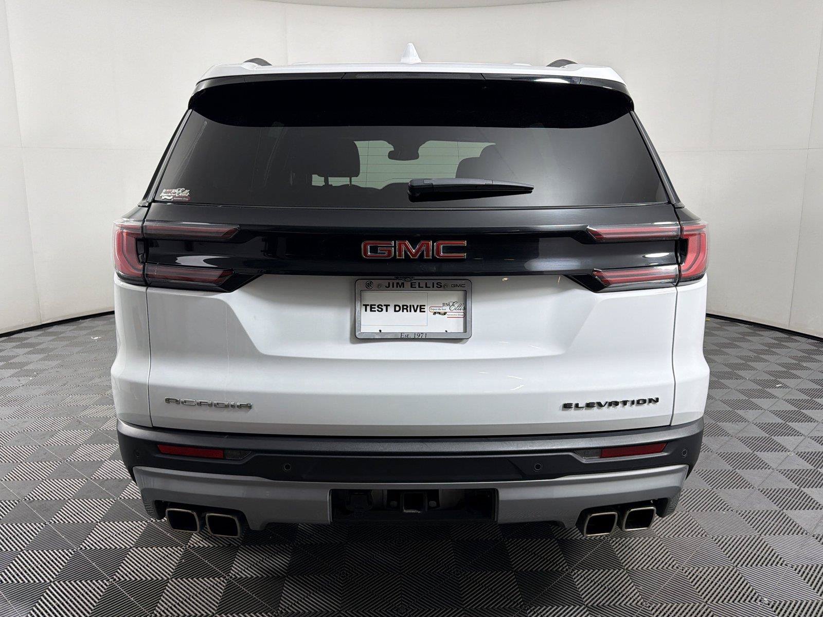 Used 2025 GMC Acadia Elevation w/ Elevation Premium Package FWD image 5