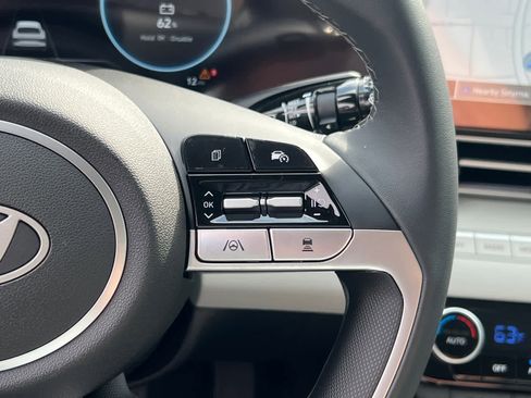 New 2026 Hyundai Elantra Limited FWD image 16
