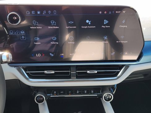 New 2026 Chevrolet Equinox EV LT image 13