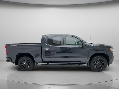Used 2024 Chevrolet Silverado 1500 RST w/ Protection Package AWD/4WD image 4