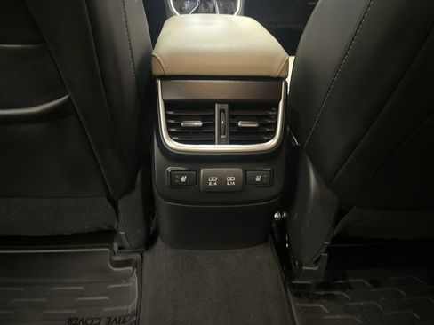 Used 2020 Subaru Outback Limited XT AWD/4WD image 16