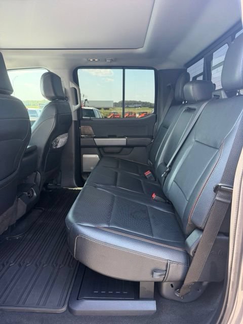 Used 2024 Ford F250 Lariat w/ Sport Appearance Package AWD/4WD image 14