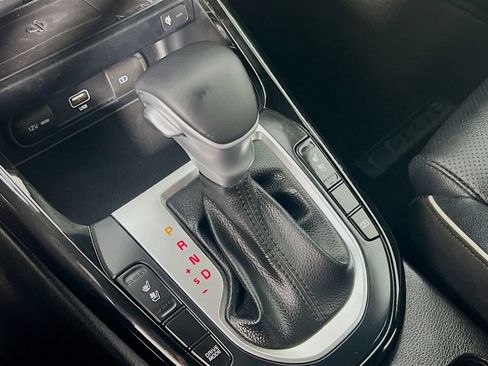 Certified 2022 Kia Forte GT-Line w/ GT-Line Premium Package FWD image 18