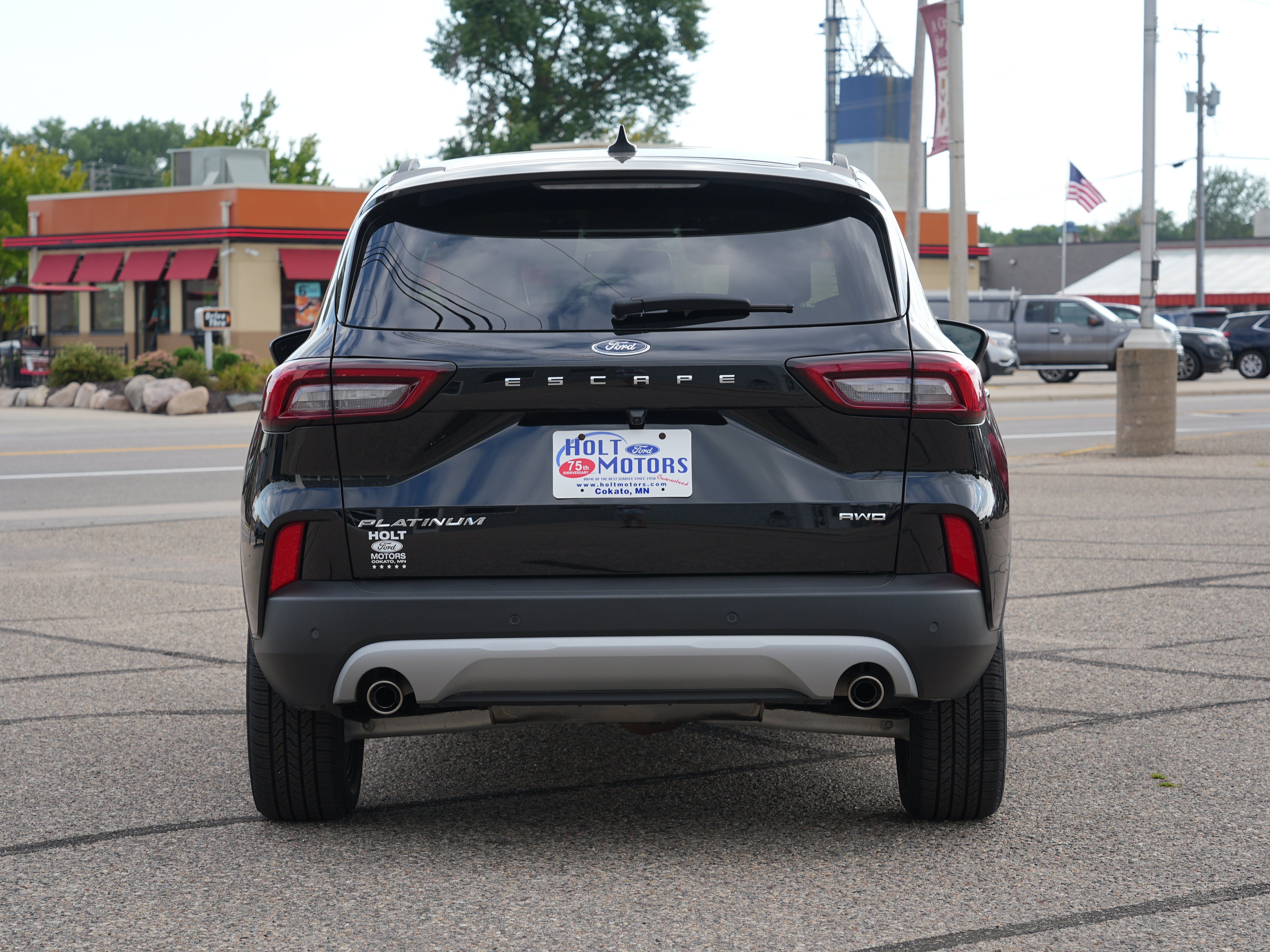 Used 2024 Ford Escape Platinum AWD/4WD image 4
