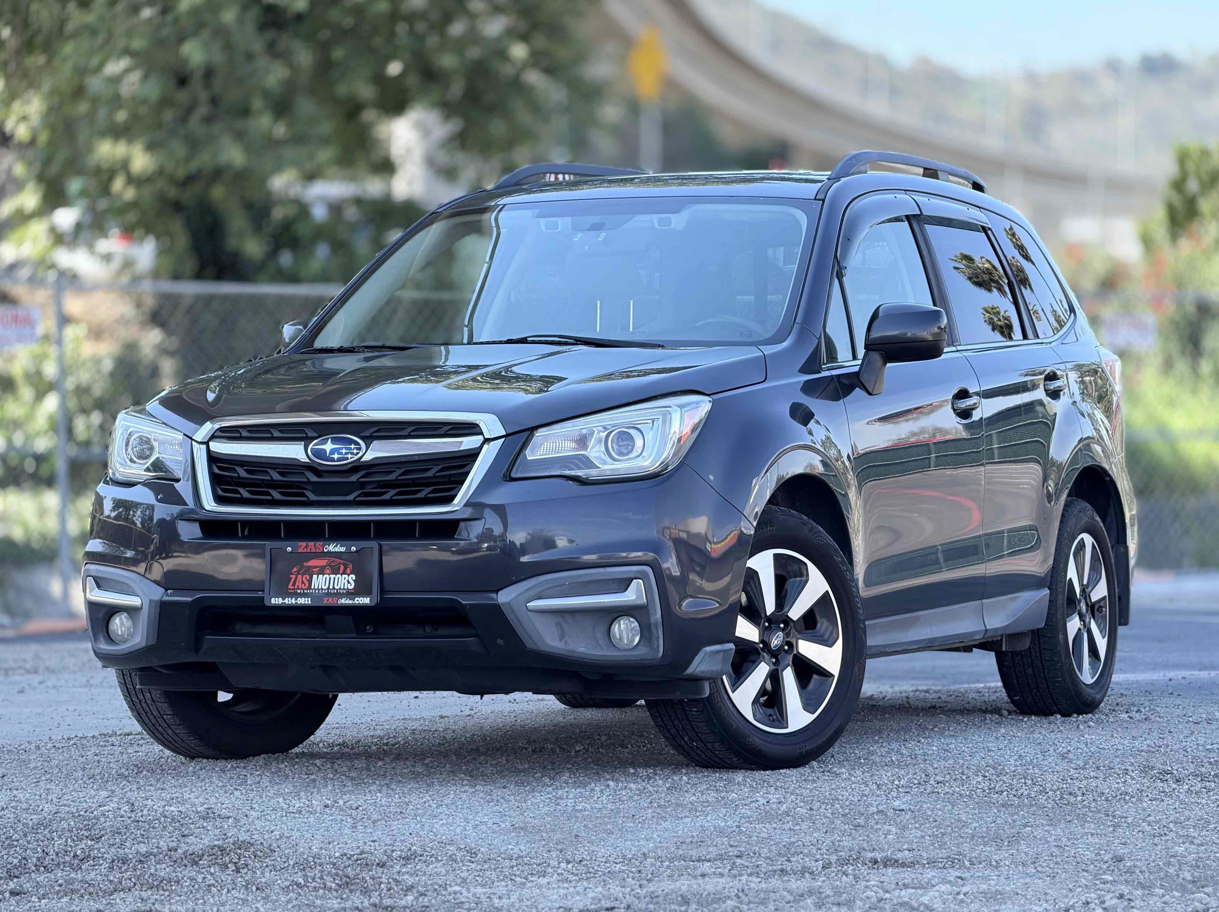 Used 2017 Subaru Forester 2.5i Limited AWD/4WD image 1